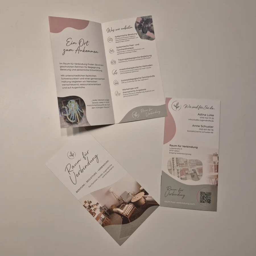 Gestaltete und gedruckte Flyer